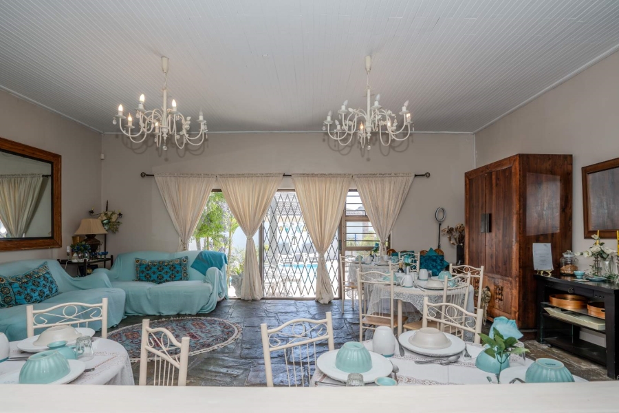 8 Bedroom Property for Sale in Country Club Western Cape